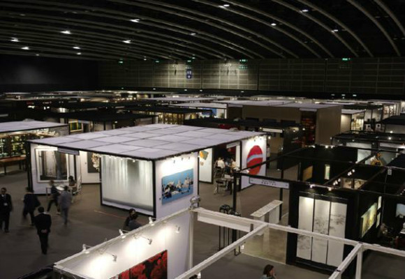 展示架的設(shè)計為什么不需要復(fù)雜？香港展覽公司說出了幾點